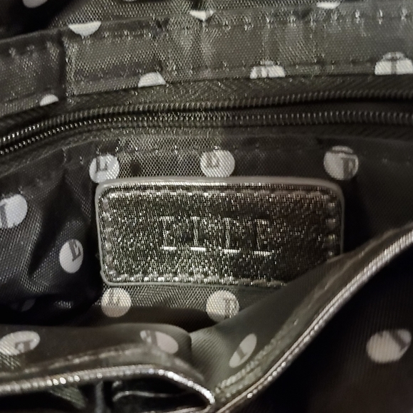 ELLE Cocktail Wristlet 🍸 - Picture 5 of 6